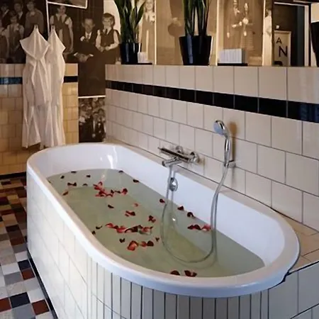 Nijver Ξενοδοχείο 4*