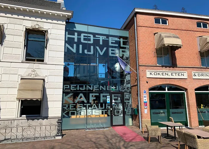 Nijver Hotel
